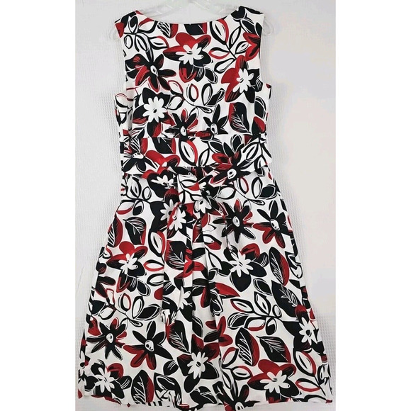 JULIAN TAYLOR ~Woman Size 12~ Black/Red Sleeveless Empire Waist Dress Belted. - Picture 9 of 9